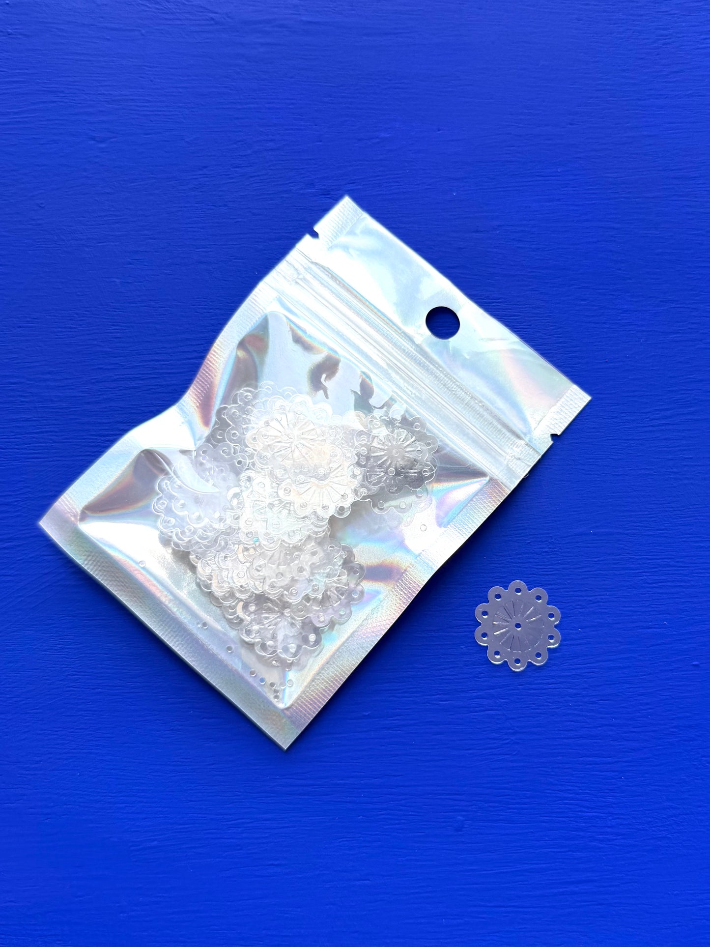 Flower sequins (4 colorways)
