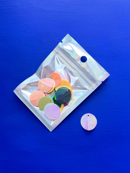Folded round sequins (7 colorways)