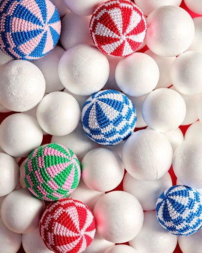 Checkered ornament - crochet kit (4 color options)