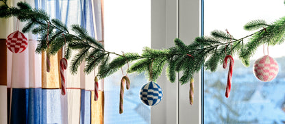 Checkered ornament - crochet kit (4 color options)